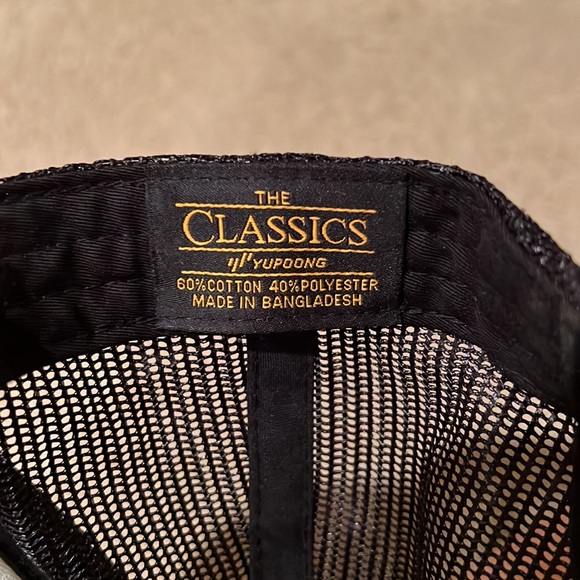 Middle finger hat - Picture 4 of 5